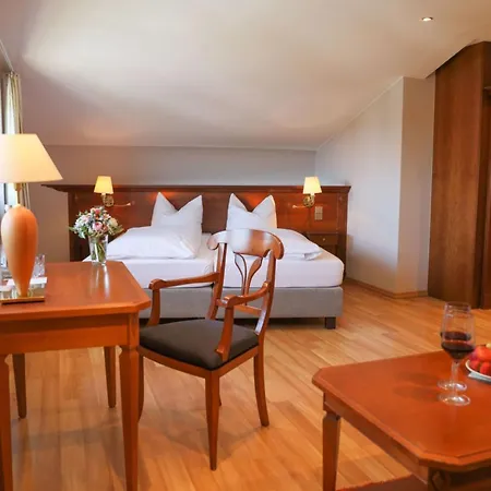 Rebenhof 4*