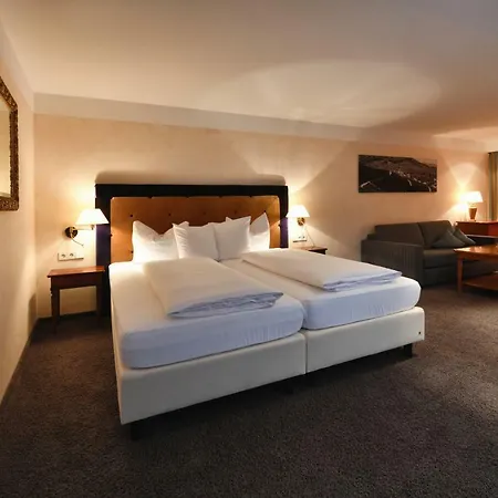 Hotel Rebenhof 4*