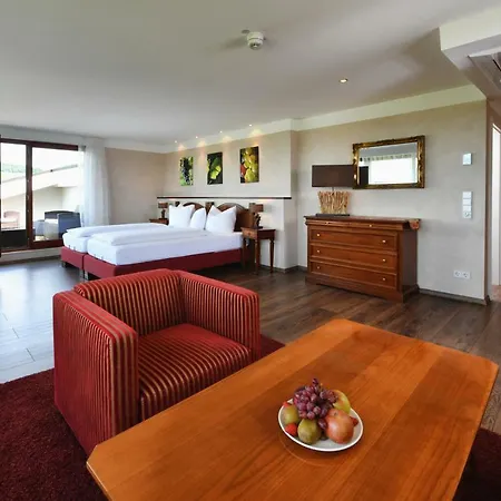 Rebenhof 4*