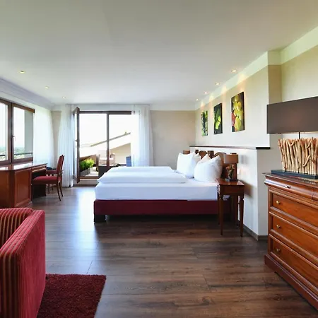 Rebenhof 4*